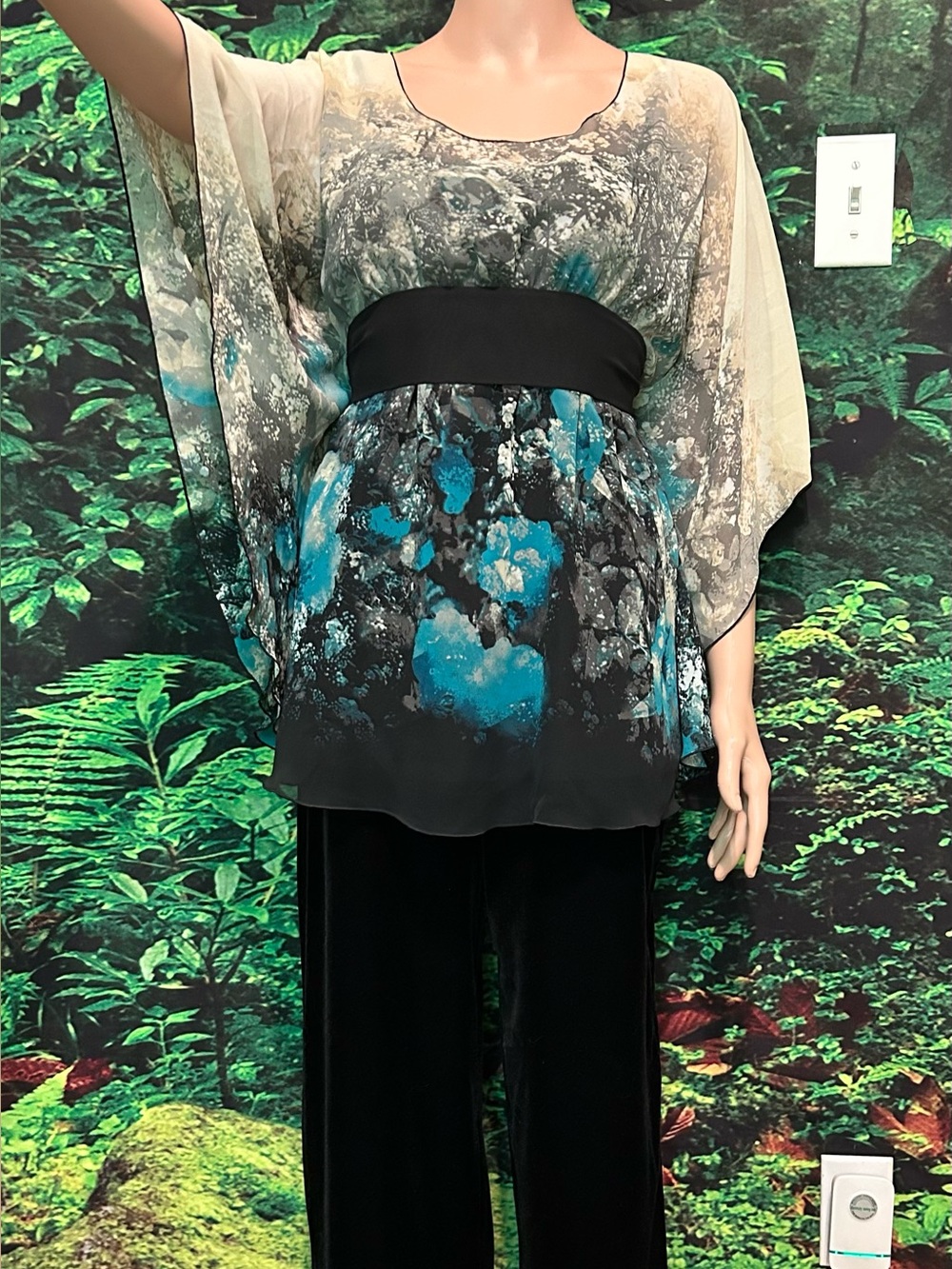 Sheer Floral Print Women's Top with Empire Waist - Teal/Black